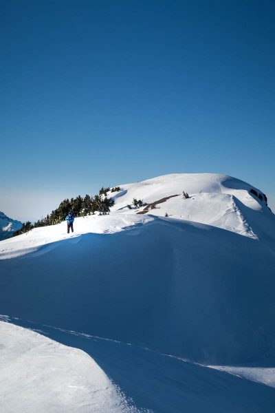 a short but sweet alpine ridge on the way to Adder Mountain